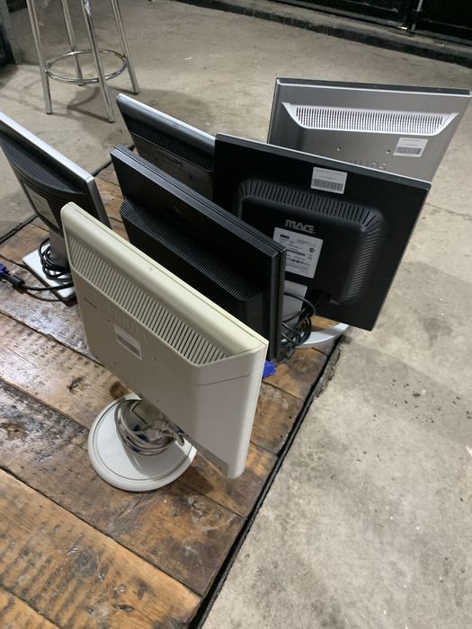 Монитор Philips 150s