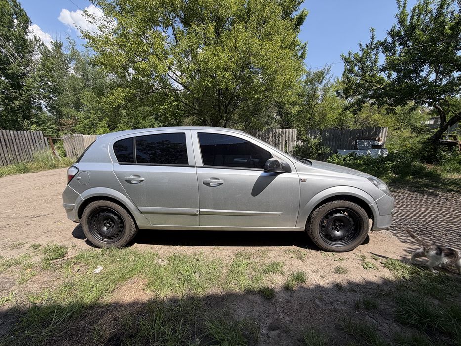 Opel astra H 1.6 газ /бензин