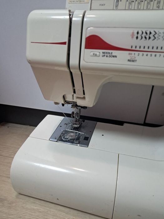 Швейная машинка Janome