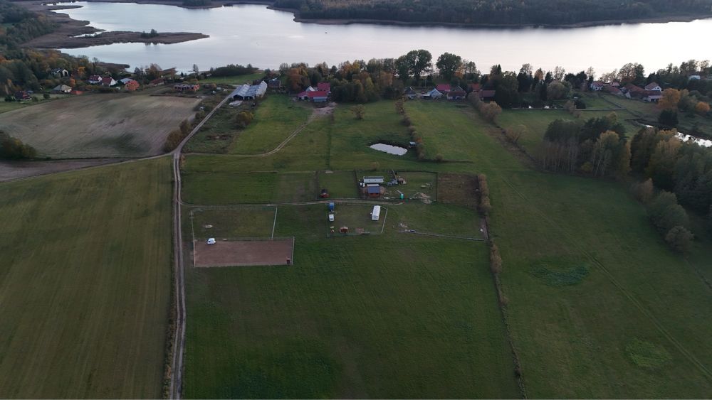 Działka blisko jeziora