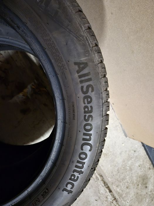 215/55R17  Continental 2023r Całoroczne