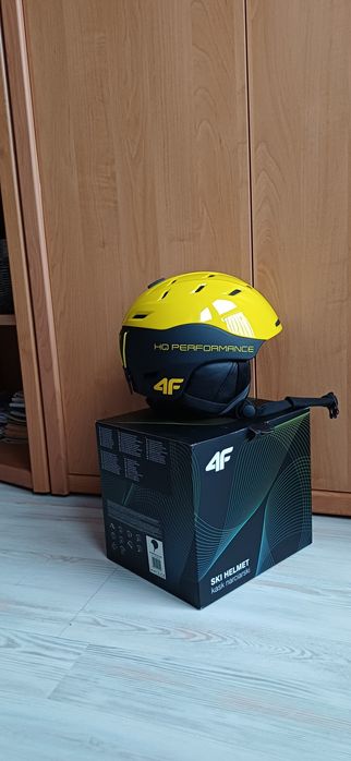 Kask narciarski 4F