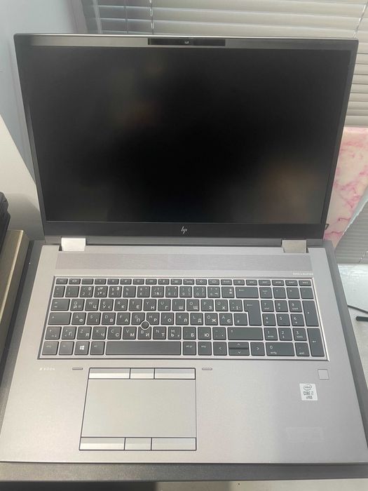 Потужний HP ZBook Fury 17 G7 - NVIDIA Quadro RTX 5000(16Gb)