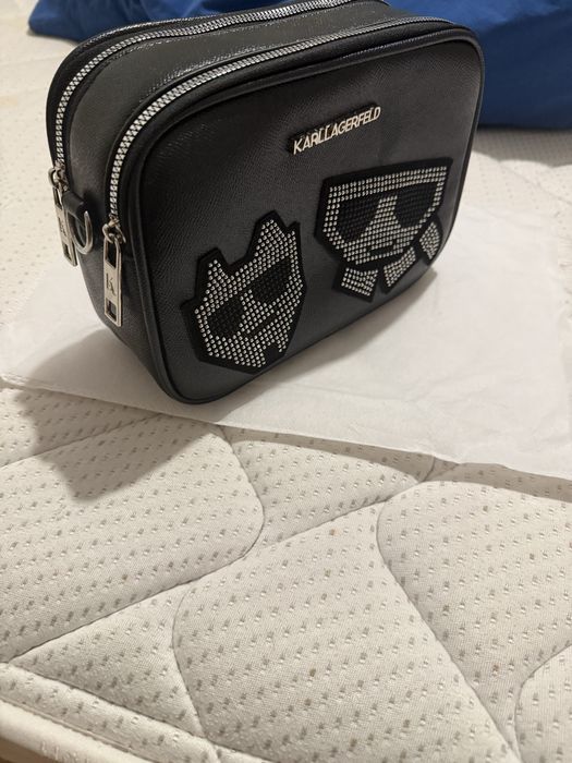 Carteira / Bolsa Karl Lagerfeld nova