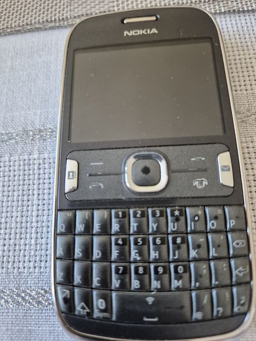 Sprzedam telefon komórkowy Nokia.