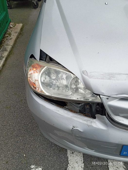 Lote 2 Carros p/ Peças: Honda Civic IMA + Nissan Almera (2005)