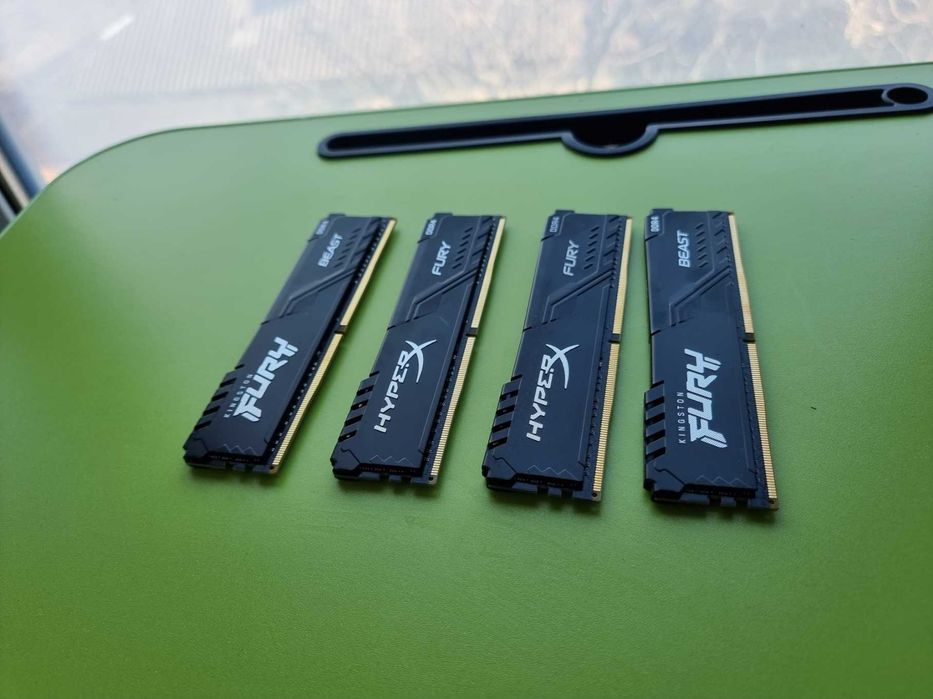 Kingston FURY 64 GB (4x16GB) DDR4 3600 MHz Beast Black