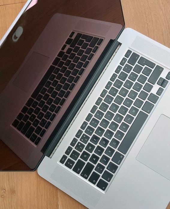 MacBook Pro Retina 15" 2013 – Para Reparar ou Peças
