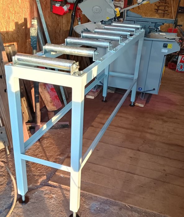 Solidny stół rolkowy, podajnik rolkowy, rolotok przecinarki taśmowej2m