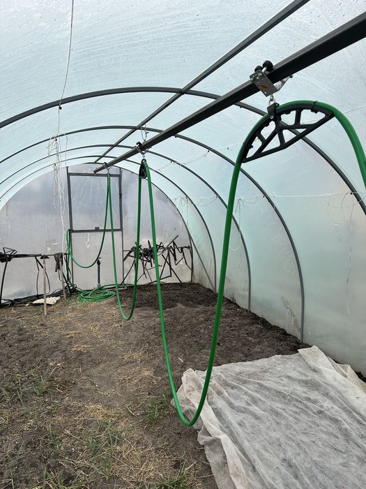 Система поливу для теплиці