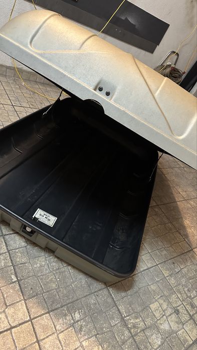 Mala de tejadilho e barras