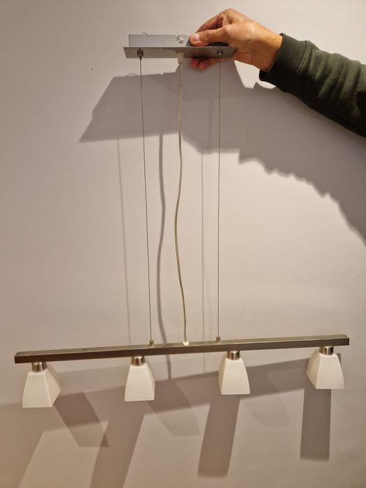 Candeeiro de Tecto Suspenso – 4 Pontos de Luz (com lâmpadas incluídas)