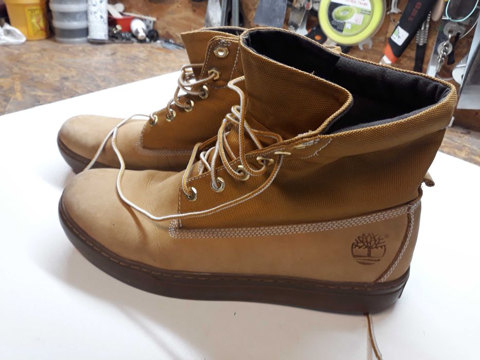 Buty markowe Timberland, beżowe rozm. 44