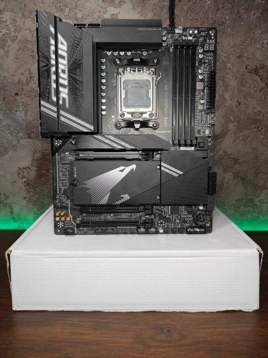 Материнська плата Gigabyte X870 Aorus Elite Wifi7 (AM5) 7000-9000 AMD