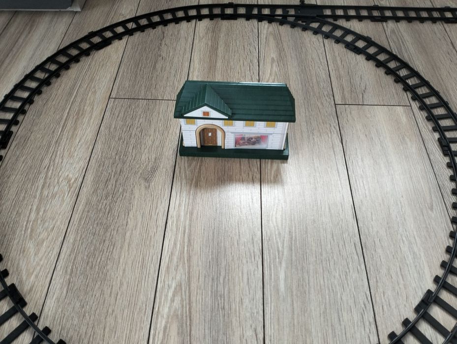 Duża kolejka elektryczna