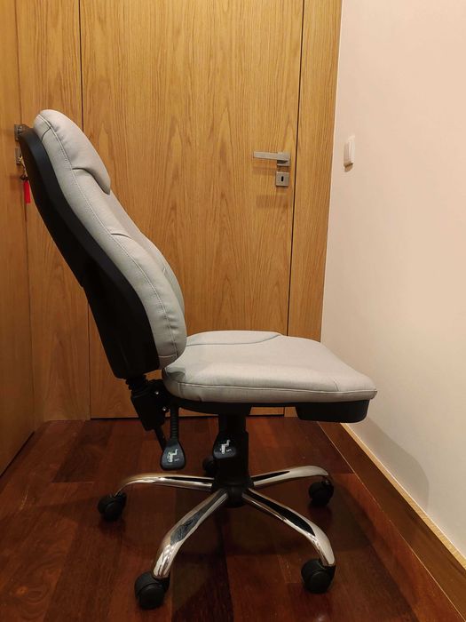 Cadeira de Escritório Confortável