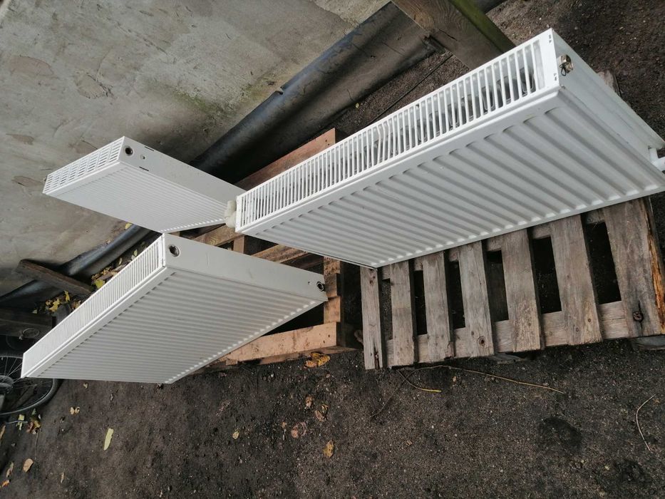 sprzedam  grzejniki     c.o.  100x60  80x 50 60x60  oraz  pompy  wody