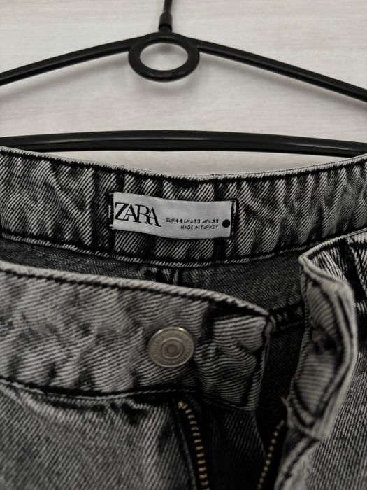 Джинси МОМ від Zara