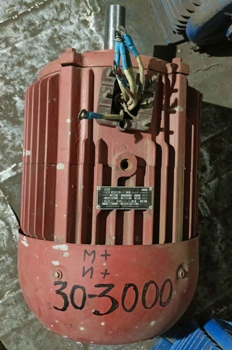 Продам Електродвигун електромотор Двигуны 11 15 18.5 22 30 37 45 55кВт