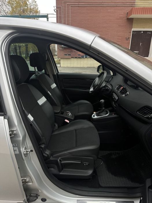 Авто рено сценик 2011. 1.6 дизель