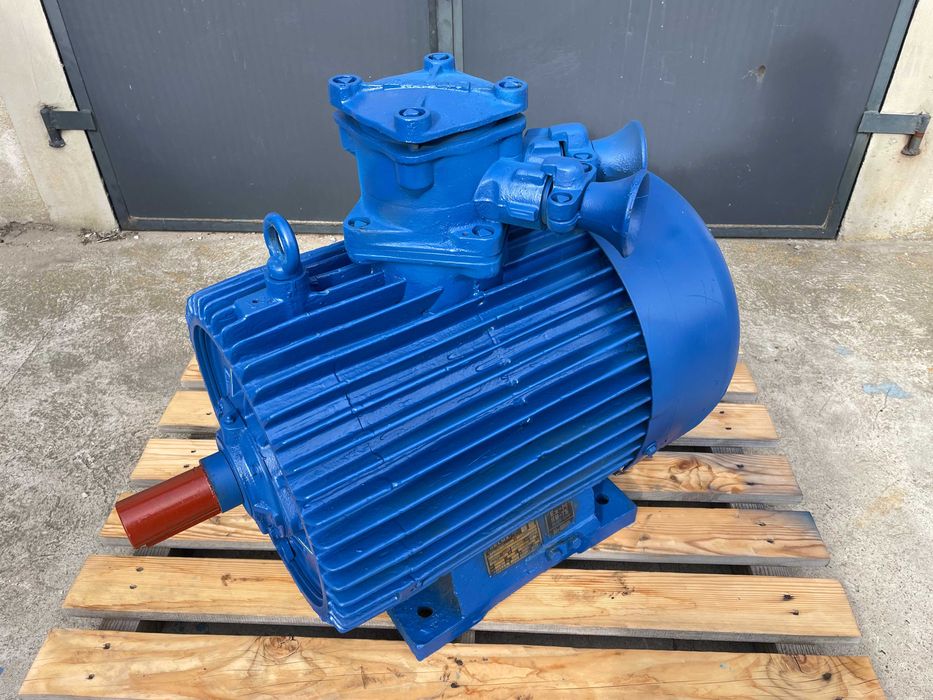 Silnik elektryczny 37 kW 980 obr Celma