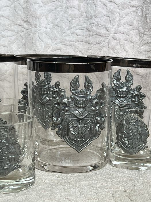 Conjunto 12 copos bar vintage brasão metálico