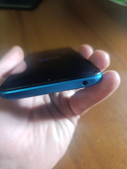 Продам телефон Xiaomi Redmi 9a