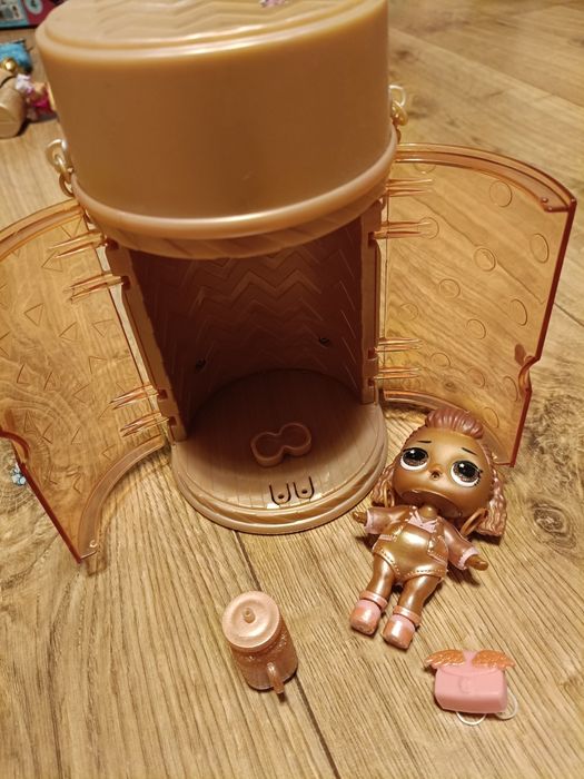 Lol surprise insta gold doll oryginalna akcesoria złota omg