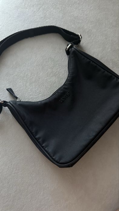 Жіноча сумка levi’s женская сумка levi’s