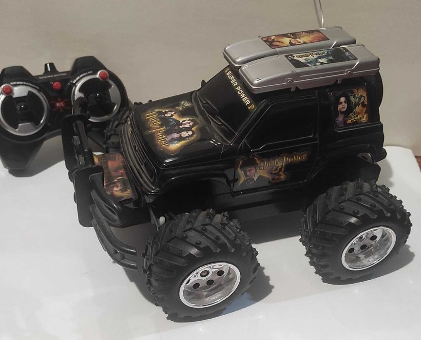 Машинки на радіокеруванні