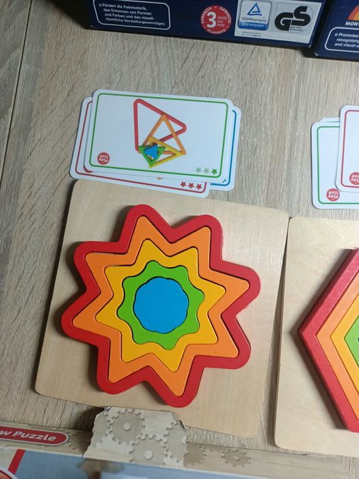 Tęczowe, drewniane układanki Playtive zestaw 4szt