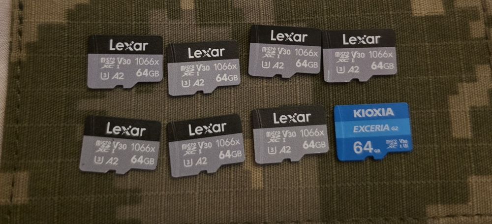 Продам карти пам'яті 600грн за всі