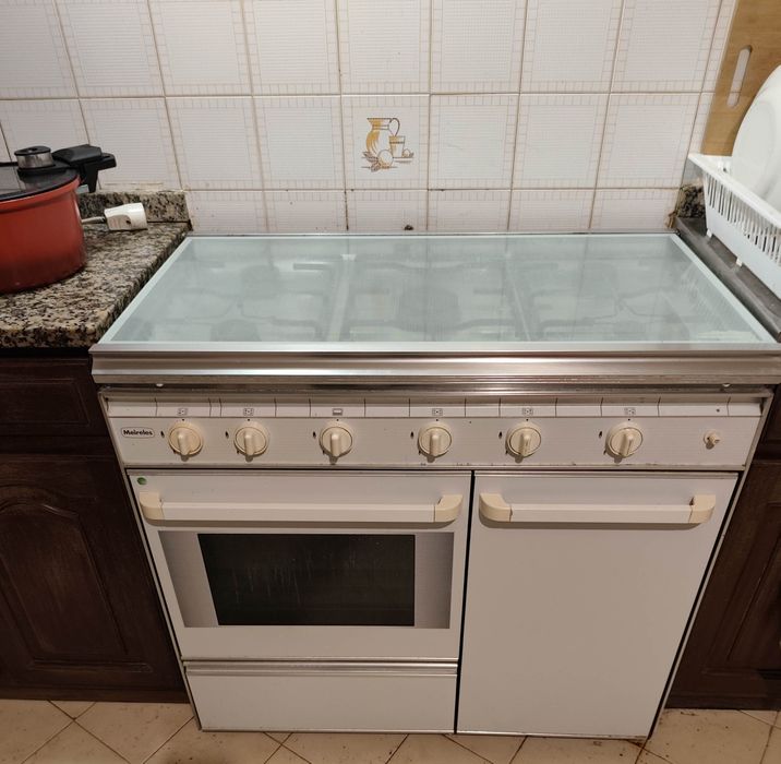 Fogão a gás, com forno