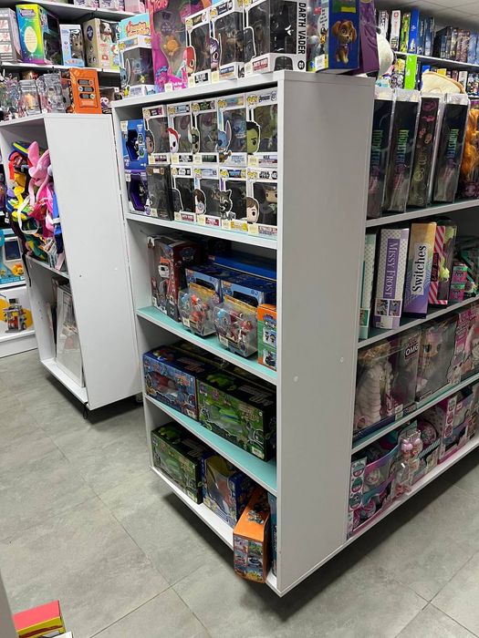 Торговий стелаж для магазину