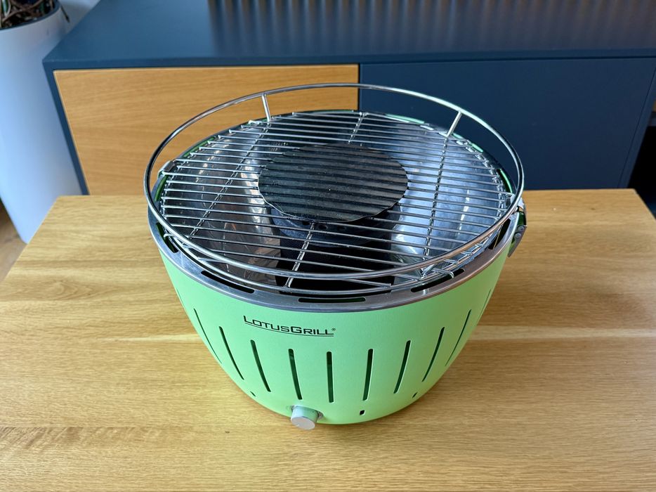 LotusGrill standard - bezdymny weglowy grill idealny na balkon