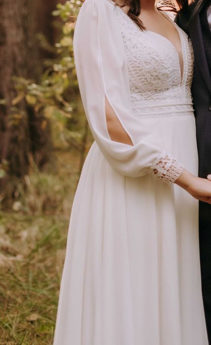 Biała długa suknia ślubna boho koronkowa długi rękaw na ślub M 38