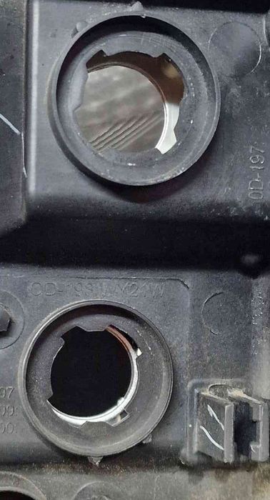 Ótica / Farol Direito - TOYOTA YARIS