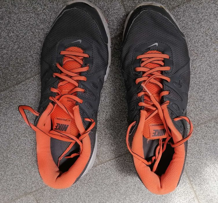 Sapatilhas Nike revolution  44