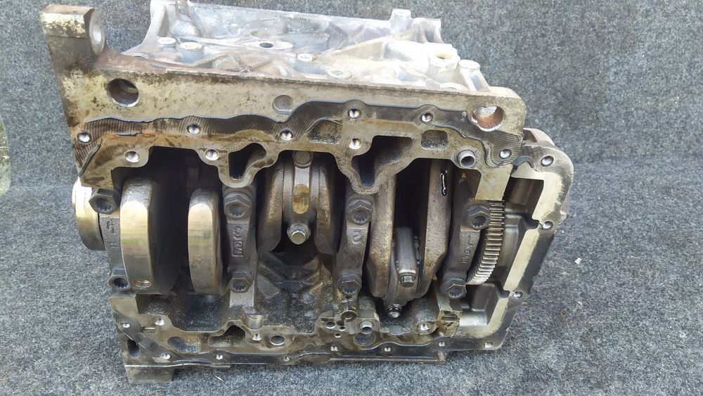 Blok silnika korbowód 1.4 TDI 105KM CUT Skoda Fabia III Rapid VW Seat