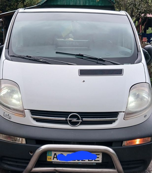 Продам бус Опель Віваро