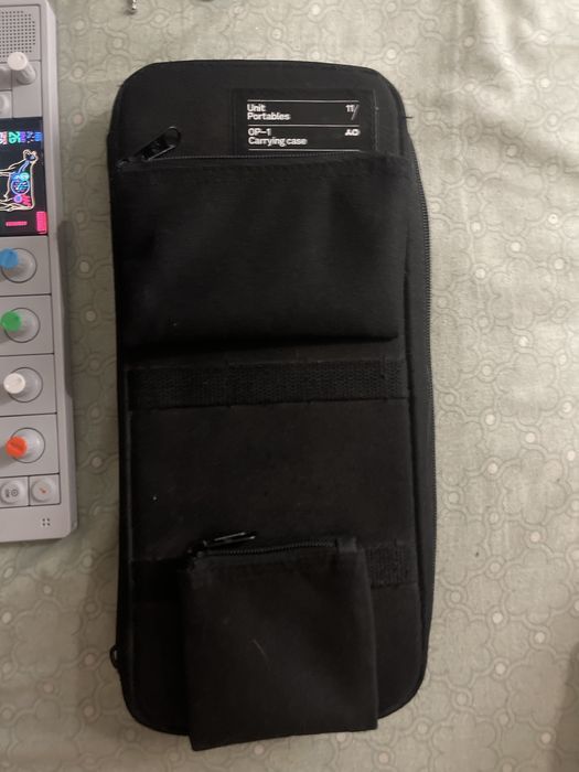 Teenage Engineering OP-1/синтезатор/грувбокс/драммашина/семплер