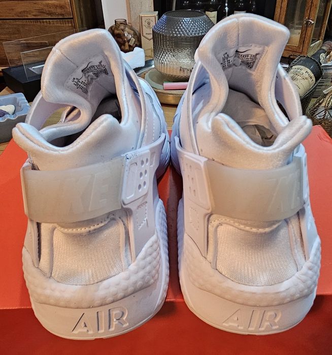 Ténis novos a estrear, Nike HUARACHE white total 45, 29cm.