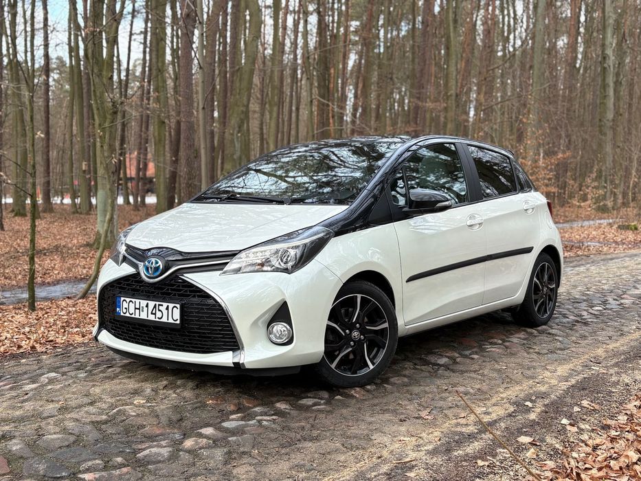 Toyota Yaris 1.5 Hybryda Automat Panorama