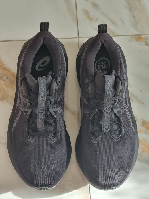 Оригінал 100% чоловічі кросівки asics novablast 5  eur 42.5