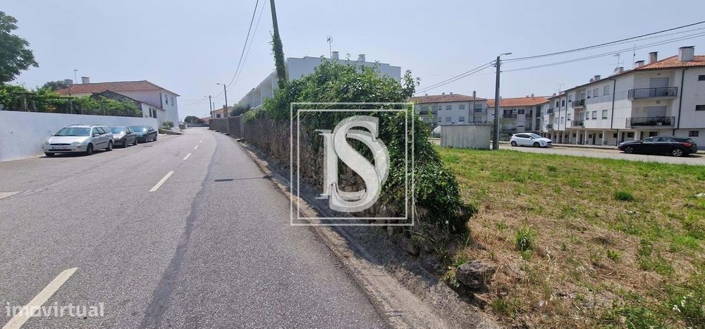 Terreno Não definido em Santa Marta de Portuzelo