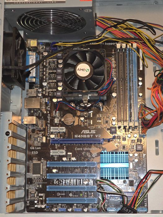 AMD Phenom II X4 945 + Asus M4N68T V2 + 4GB DDR3-1333Mhz GR1333D364L9