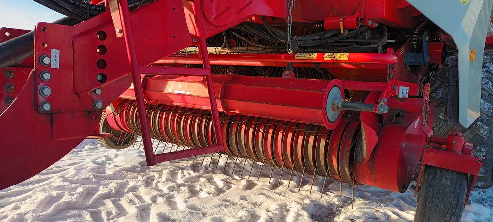 Prasoowijarka Lely Welger RPC 245 Tornado