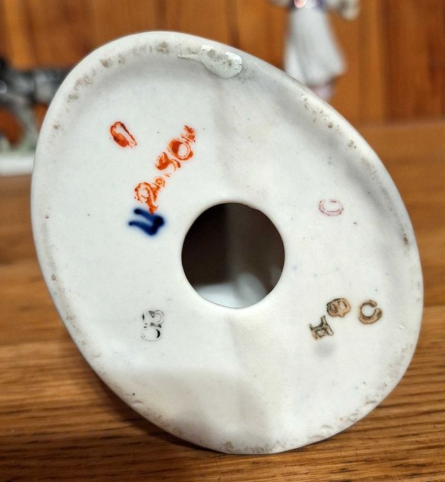 Фарфор Статуэтка  Лезгинка Дулево.