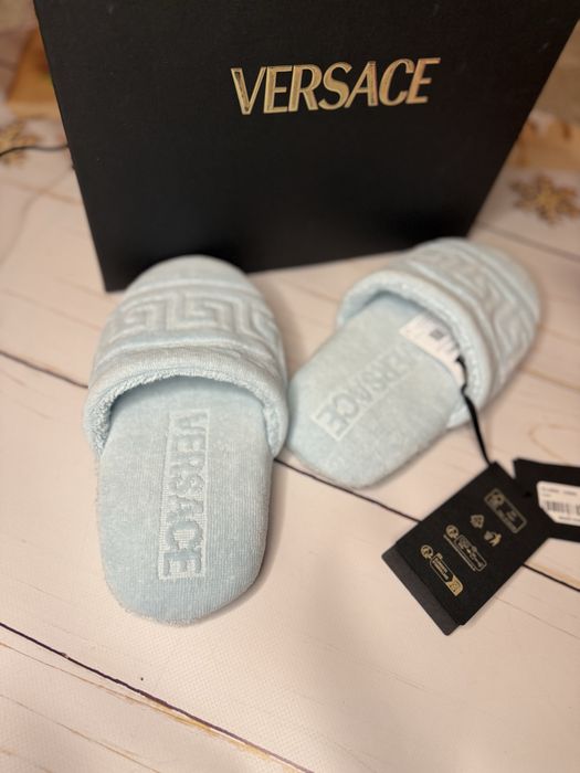 Подарункові тапочки Versace