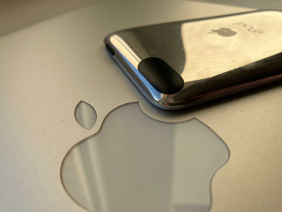 Apple iPod touch 2-gen \ ЦАП Wolfson \ АКБ  25 год.музики